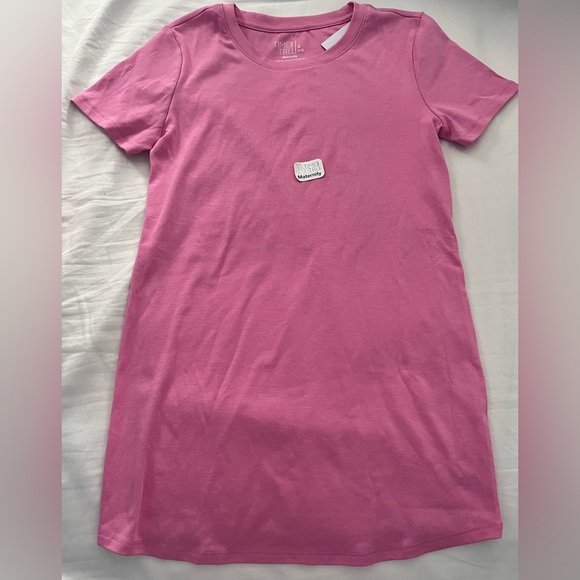 Time and Tru Tops - NWT Small and pink maternity shirt by Time and Tru